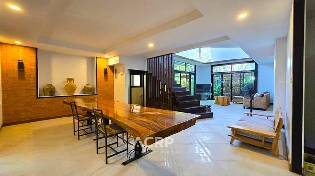 Beautiful house for sale in a modern tropical style in San Sai, Chiang Mai.