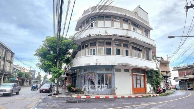 For sale with tenants, 3-story commercial building in Wat Ket, Chiang Mai