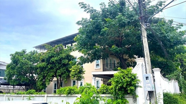 Large beautiful house for sale in Pa Daet, Chiang Mai.