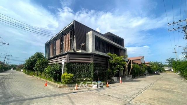 Warehouse for sale in San Kamphaeng District, Chiang Mai