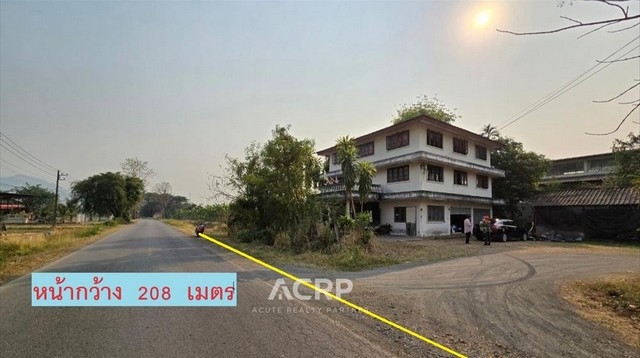 An old dairy farm with buildings for sale in Mae On District, Chiang Mai