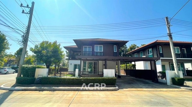 Two-storey house for sale in Burasiri San Phisuea, Chiang Mai.