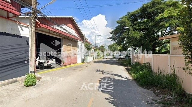 Warehouse for sale on Superhighway Road, Chiang Mai.