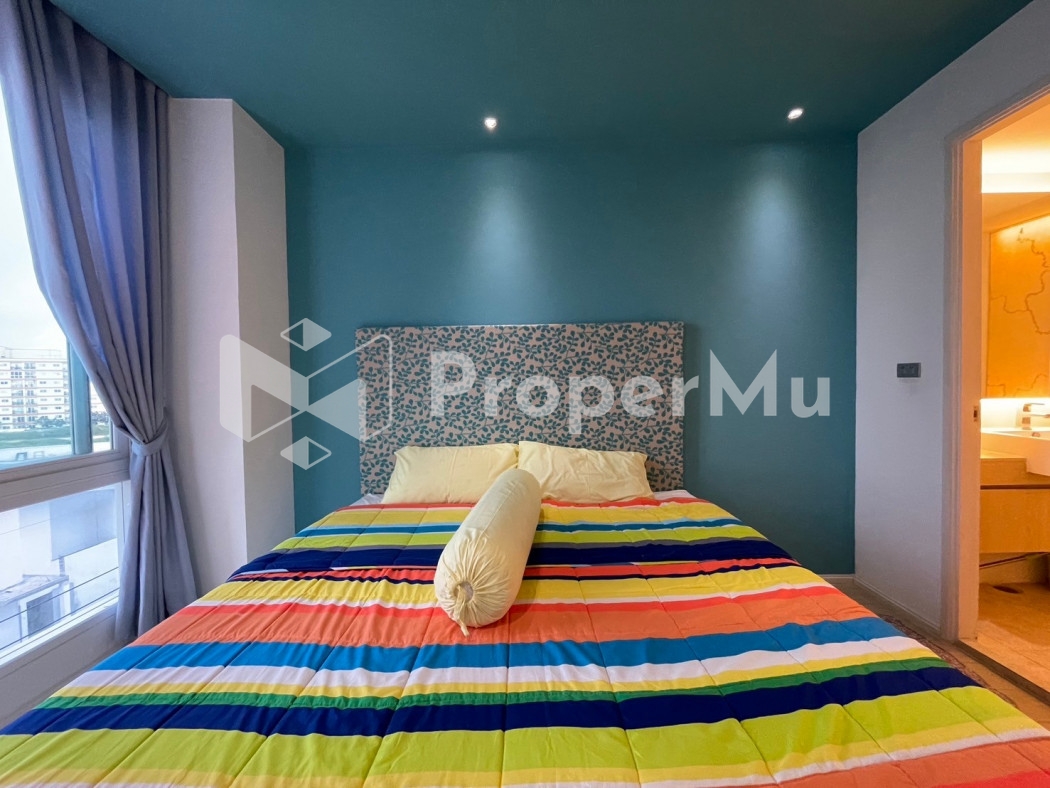 For sale Atlantis Condo Resort Jomtien Beach Pattaya good location near tourist attractions community convenient transportation sea view