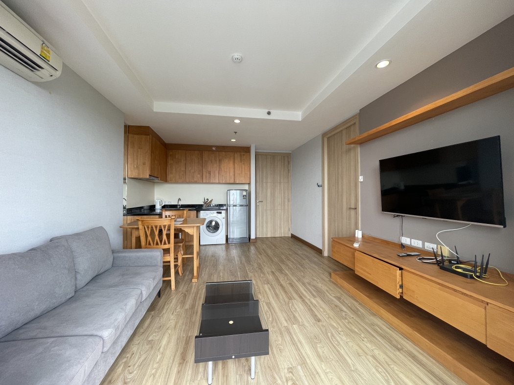 Condo for rent Ladda Plus good location fully furnished The heart of the city of Sriracha convenient