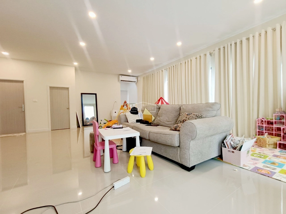 For sale: 2-storey detached house, Perfect Place Village, Rama 9 - Krungthep Kreetha (Perfect Place Rama 9 - Krungthep Kreetha), area 70 sq m, selling for only 14,900,000 million baht.