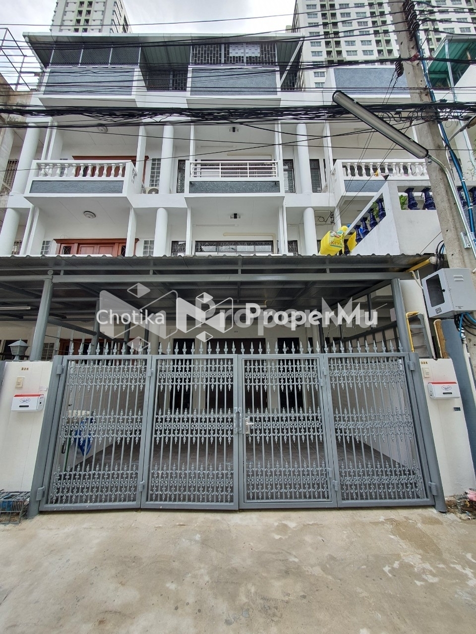 3-storey townhouse, Pinklao, for rent