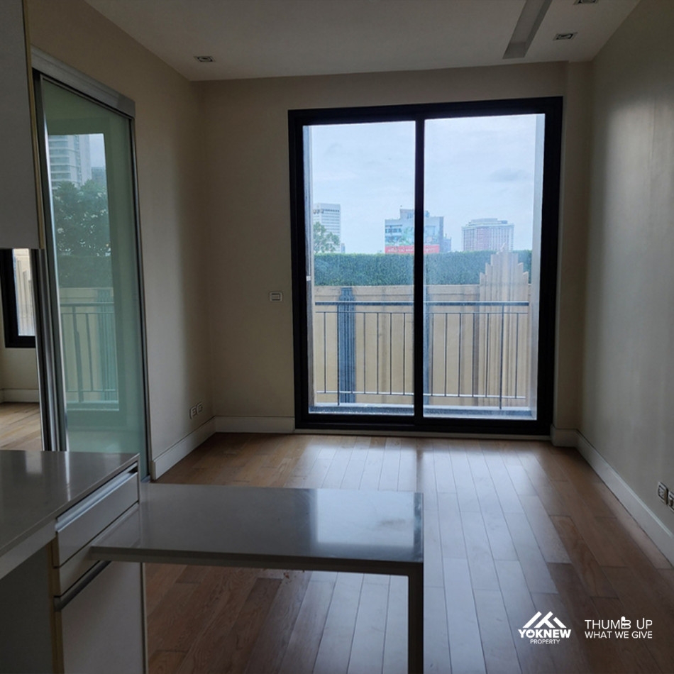 Condo for sale Equinox Phahol - Vibha Fully fitted room for sale, living room next to balcony