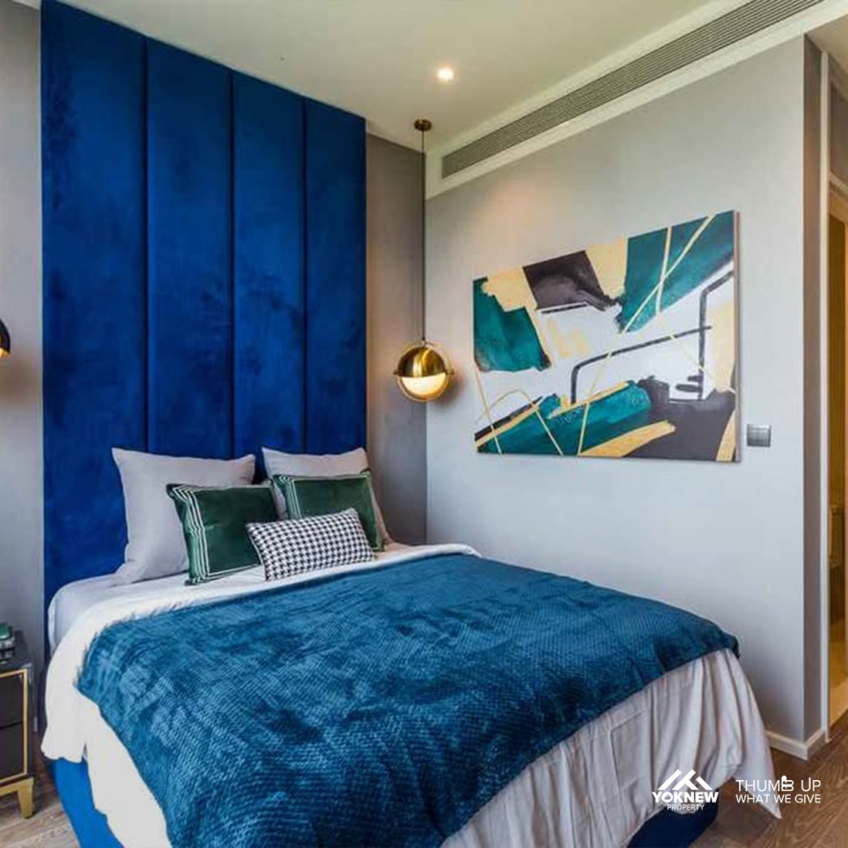 Pet-friendly condo MUNIQ Langsuan The room comes with complete furniture and appliances, ready to mo