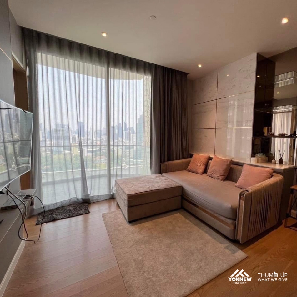 Condo Magnolias Waterfront Residences For rent, large room, ready to move in, Chao Phraya River view