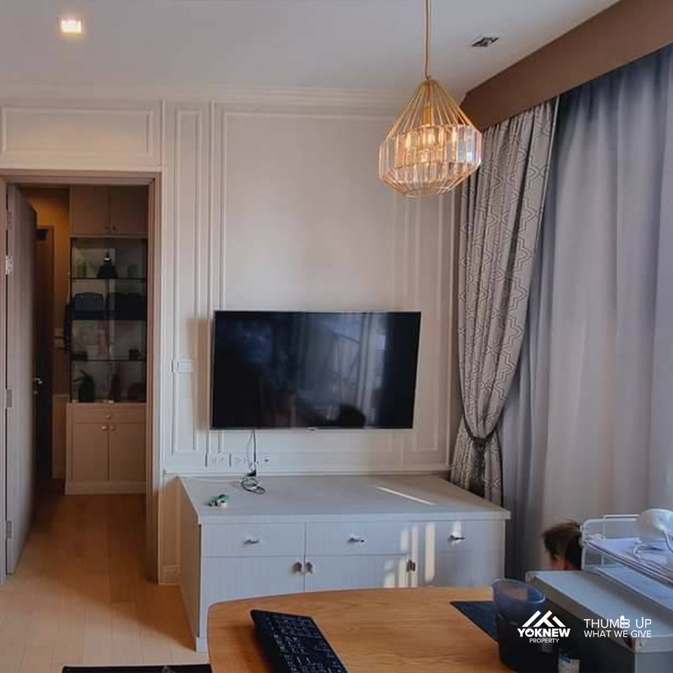 Selling a beautiful, luxurious, stylish room HQ Thonglor Condo, 43 sq m room, high floor, beautiful 