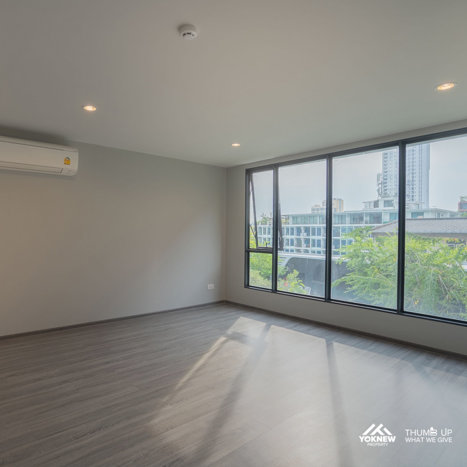 Special price  Best location and most popular room, Condo Ideo Mobi Sukhumvit 40 near BTS Ekkamai