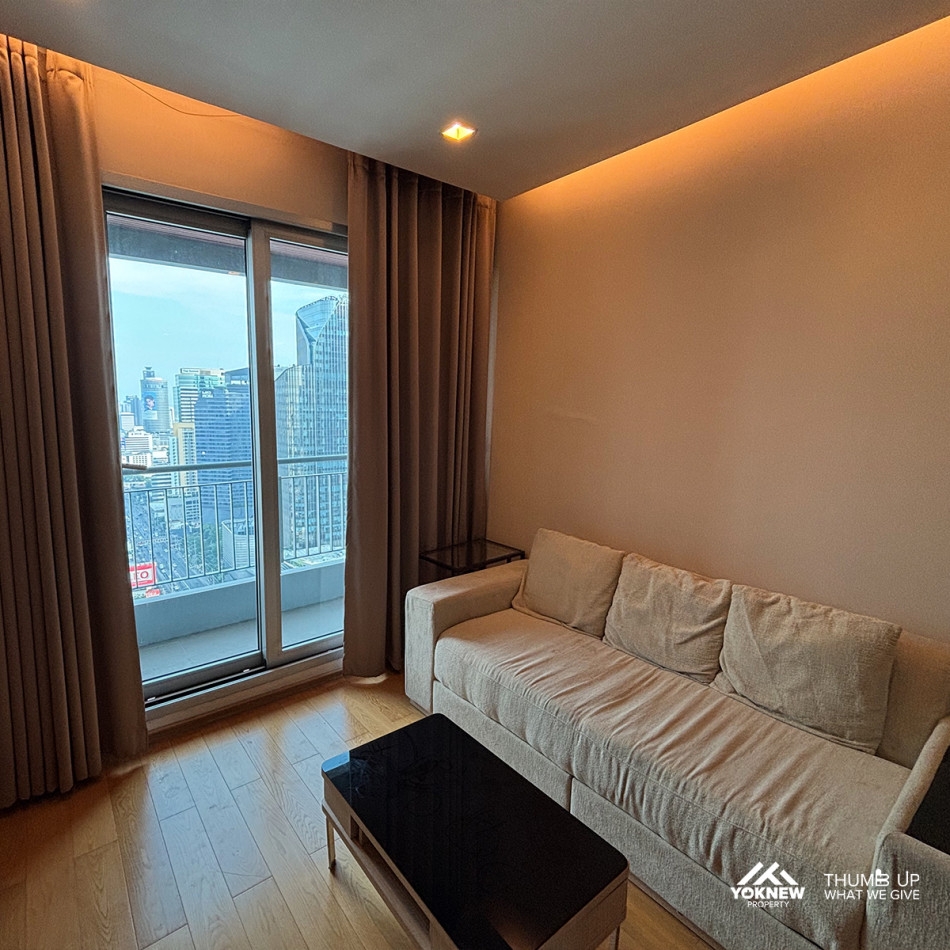 Urgent 1 bedroom 1 bathroom Condo The Address Asoke, fully furnished room, corner position, very pri