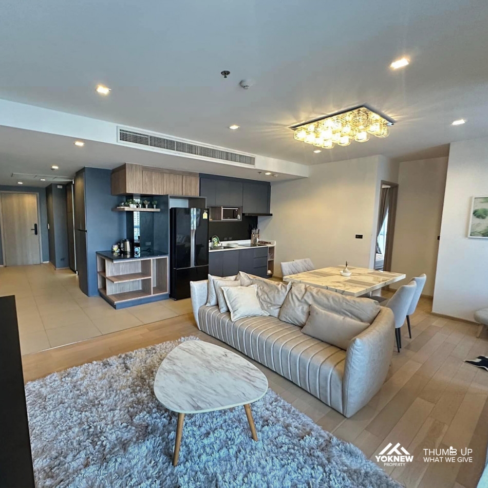 Rent at a special price of 80,000 baht, HQ Thonglor Condo  Large room, very beautifully decorated, j