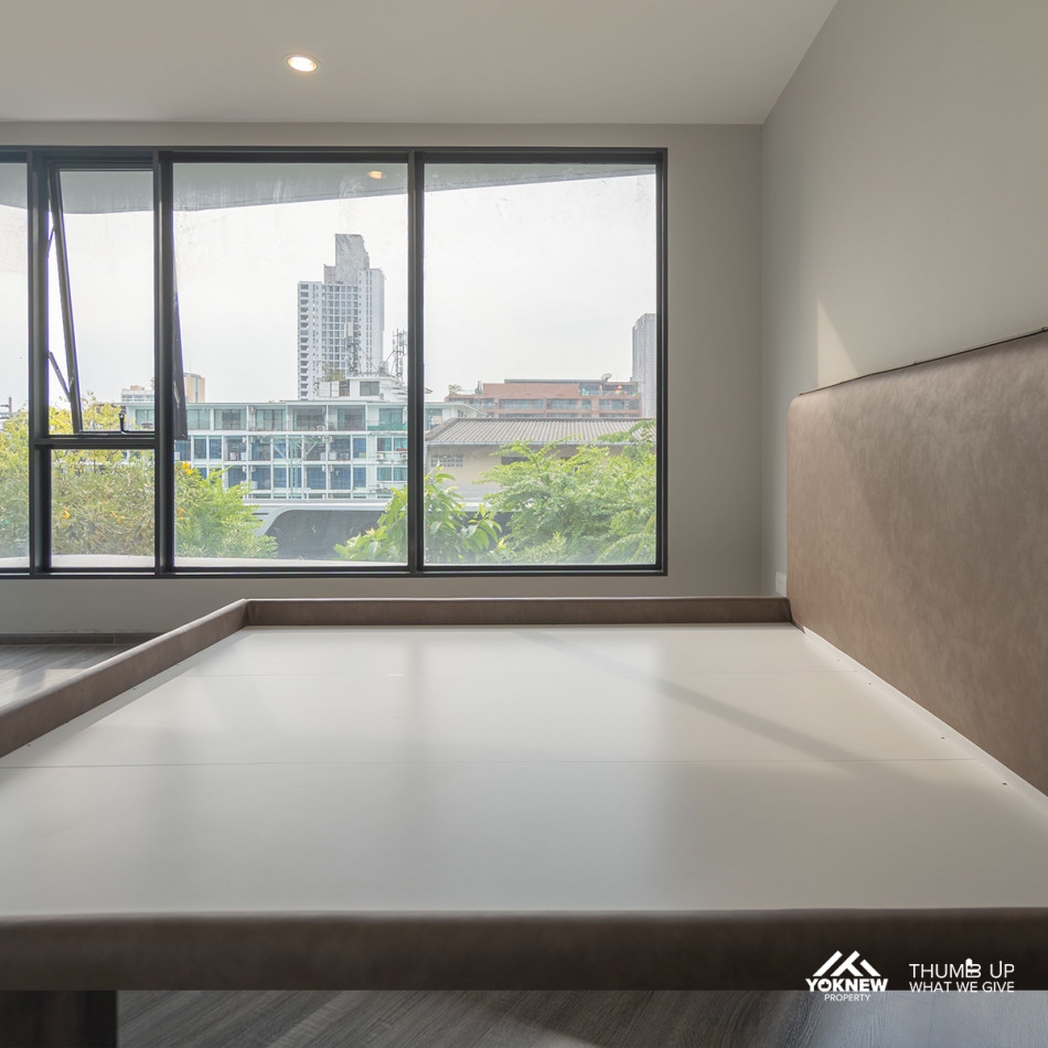 Special price, condo near BTS Ekkamai Ideo Mobi Sukhumvit 40 Size 82.06 sq m., 2 bedrooms, best loca