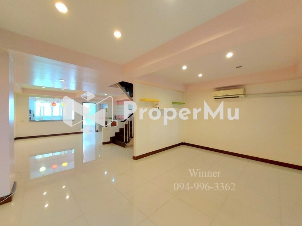 For sale: 2-storey townhouse, Chuenchom Village Project, Soi Sai Mai 48