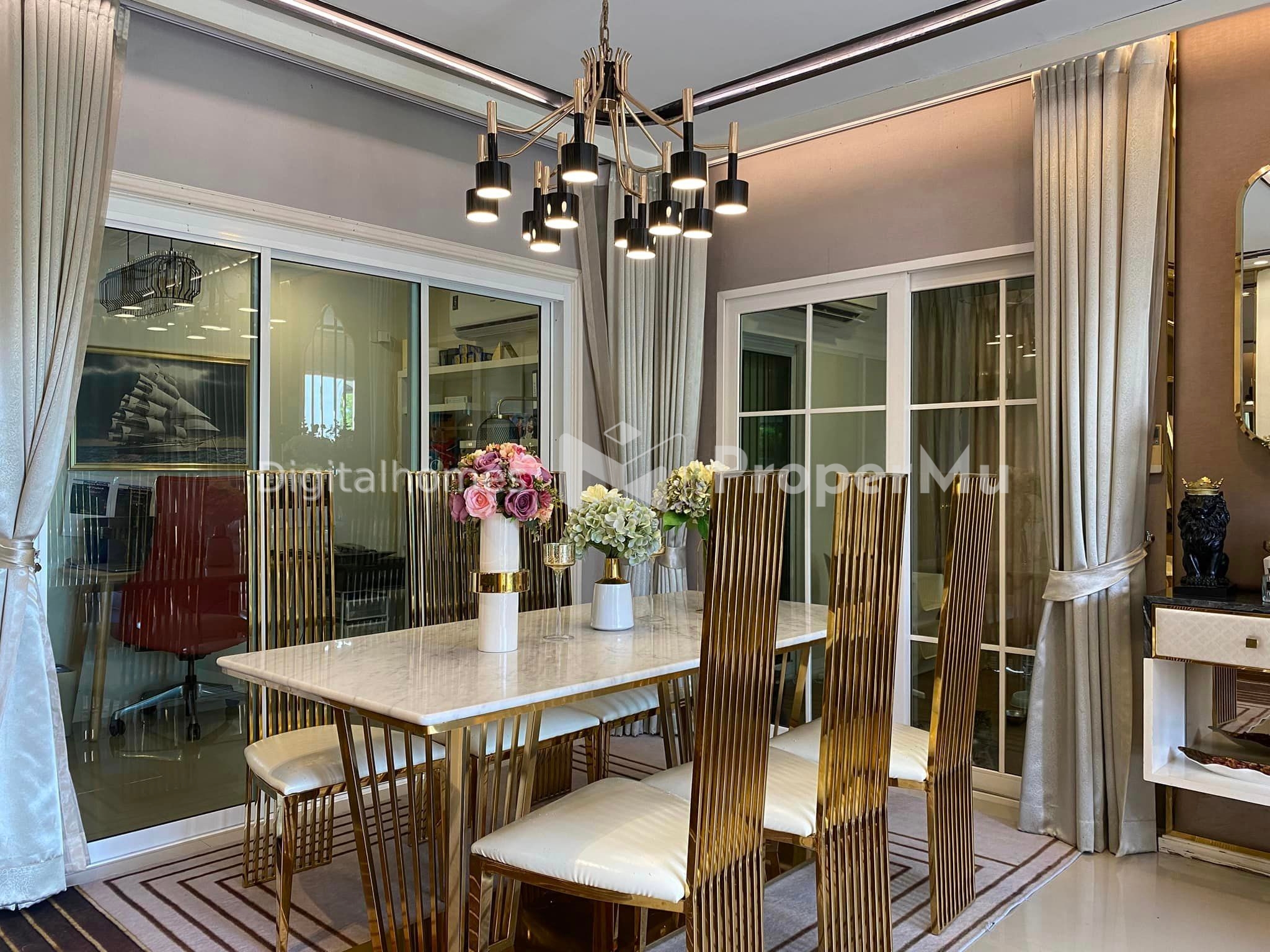 For rent: Single house, corner plot, Grandio Lat Phrao-Kaset Nawamin, 3 bedrooms, 264 sq m.