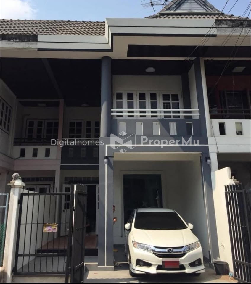 For rent 2-storey townhouse, modern loft style, 3 bedrooms, fully furnished, near the Pink Line BTS