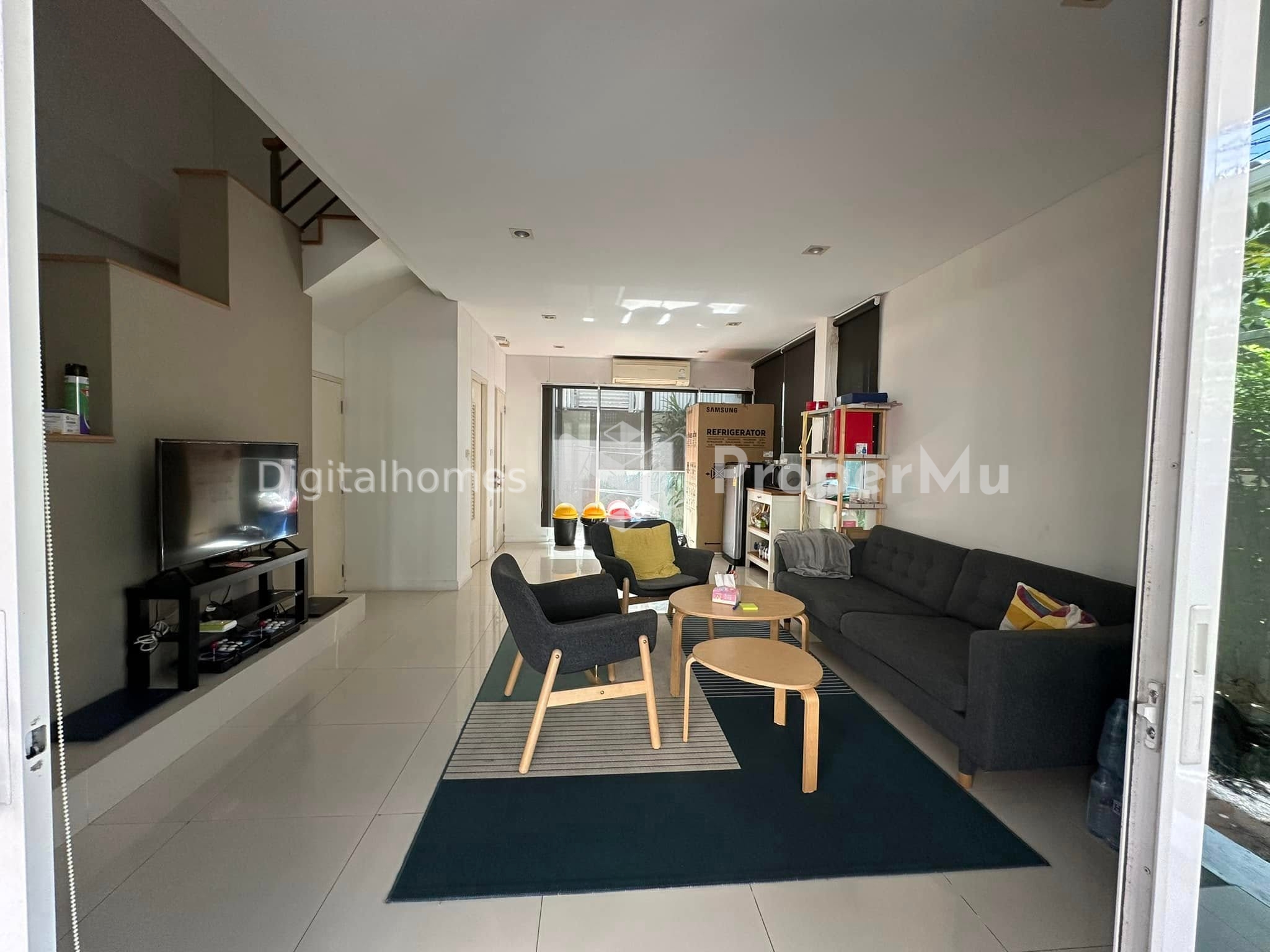 For rent Home office, LPN project, Ratchada-Lat Phrao intersection, 3 bedrooms, parking for 2 cars