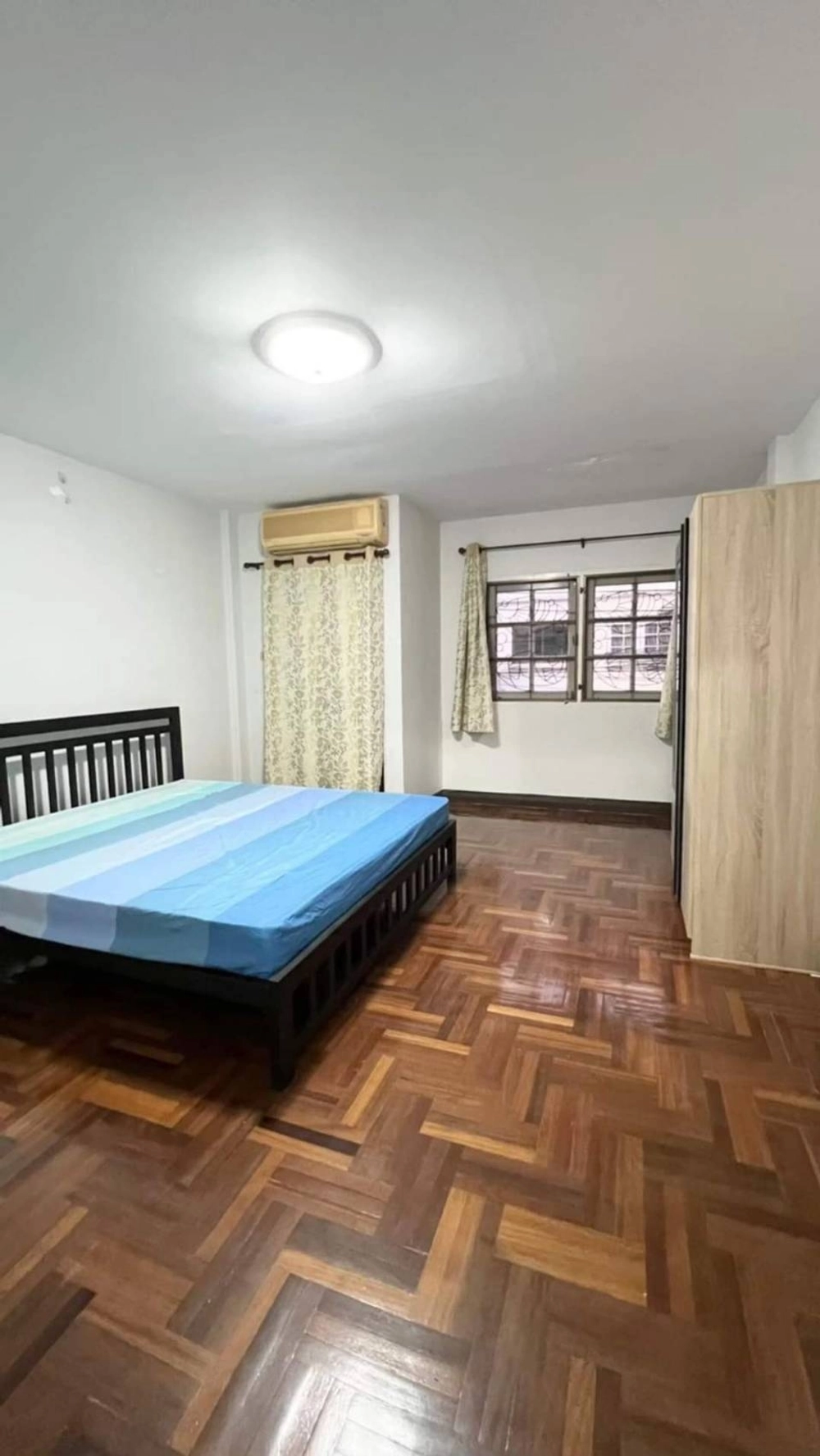 ⚡ For rent, 3-storey townhouse, Soi Lat Phrao 87, near BTS, size 18 sq m. ⚡