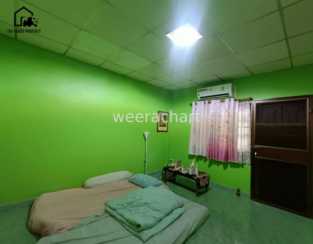 2-storey townhouse, selling price #1.5 million baht, beautifully decorated, ready to move in #Varocha Village 5, Bang Bo area, great location, on the outskirts of town, lots of usable space