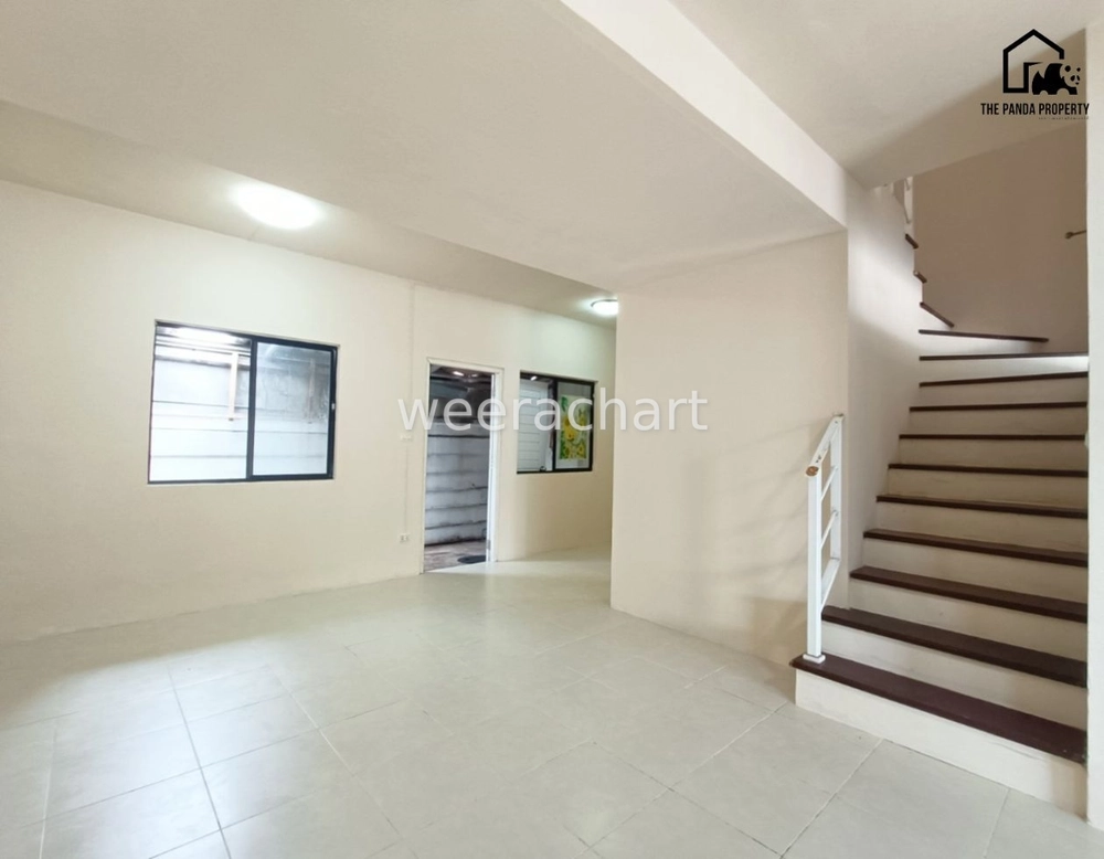 For sale: 2-storey townhouse, attractive price 1.39 million baht (transfer half each) #Pruksa 58/1 Lat Krabang-Suvarnabhumi, ready to move in, prime location, near the airport