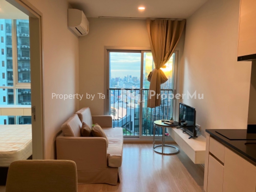 Condo for rent at Noble Revolve Ratchada 2, Rama9