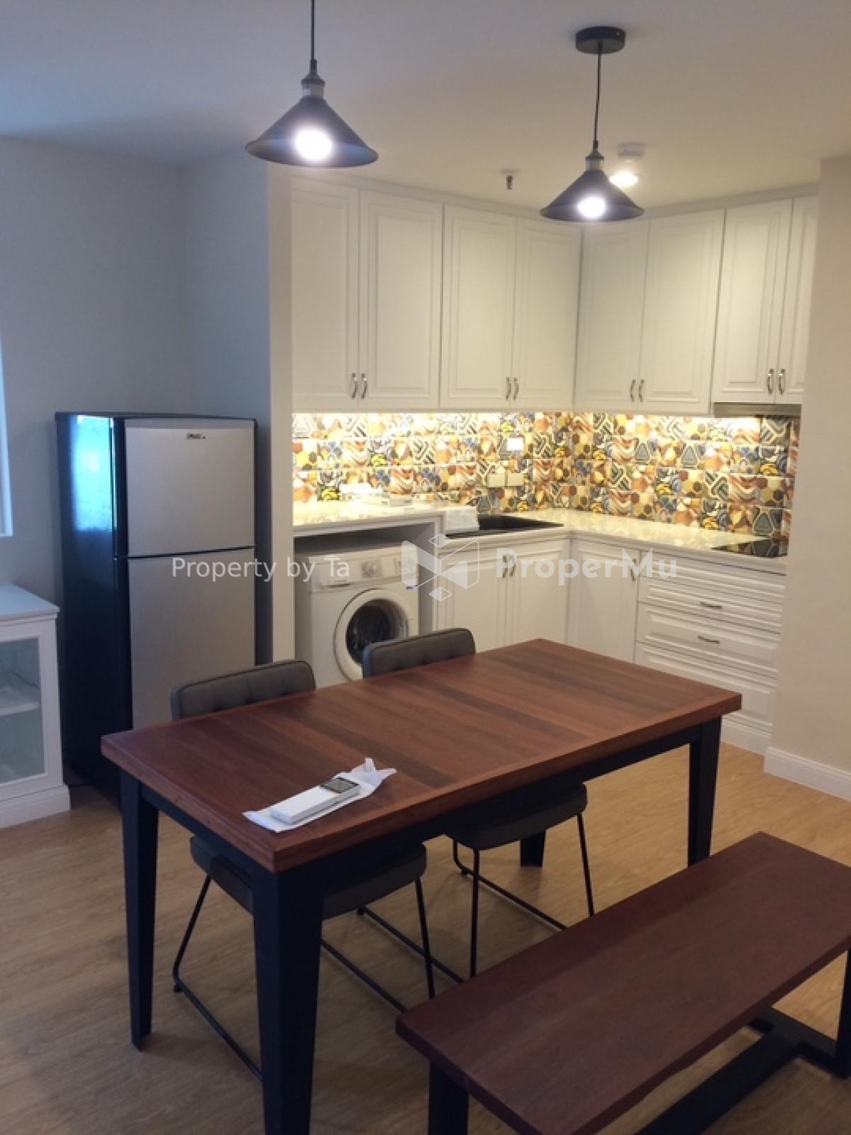 condo for rent at Modern Town, Ekamai, Khlong Tan