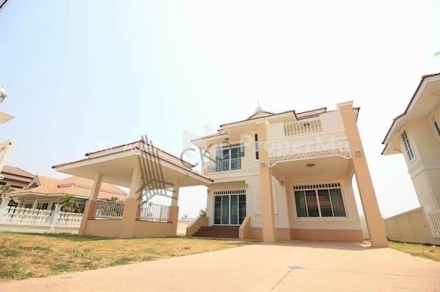 Single house for sale, Villa Lanna Mountain Ville, near tourist attractions in the city of Chiang Ma