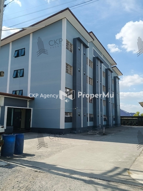 4-storey apartment building in the front near the main road, fully furnished, near the industrial.