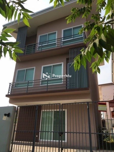 บ้านเดี่ยวหน้าสวนสมเด็จ
