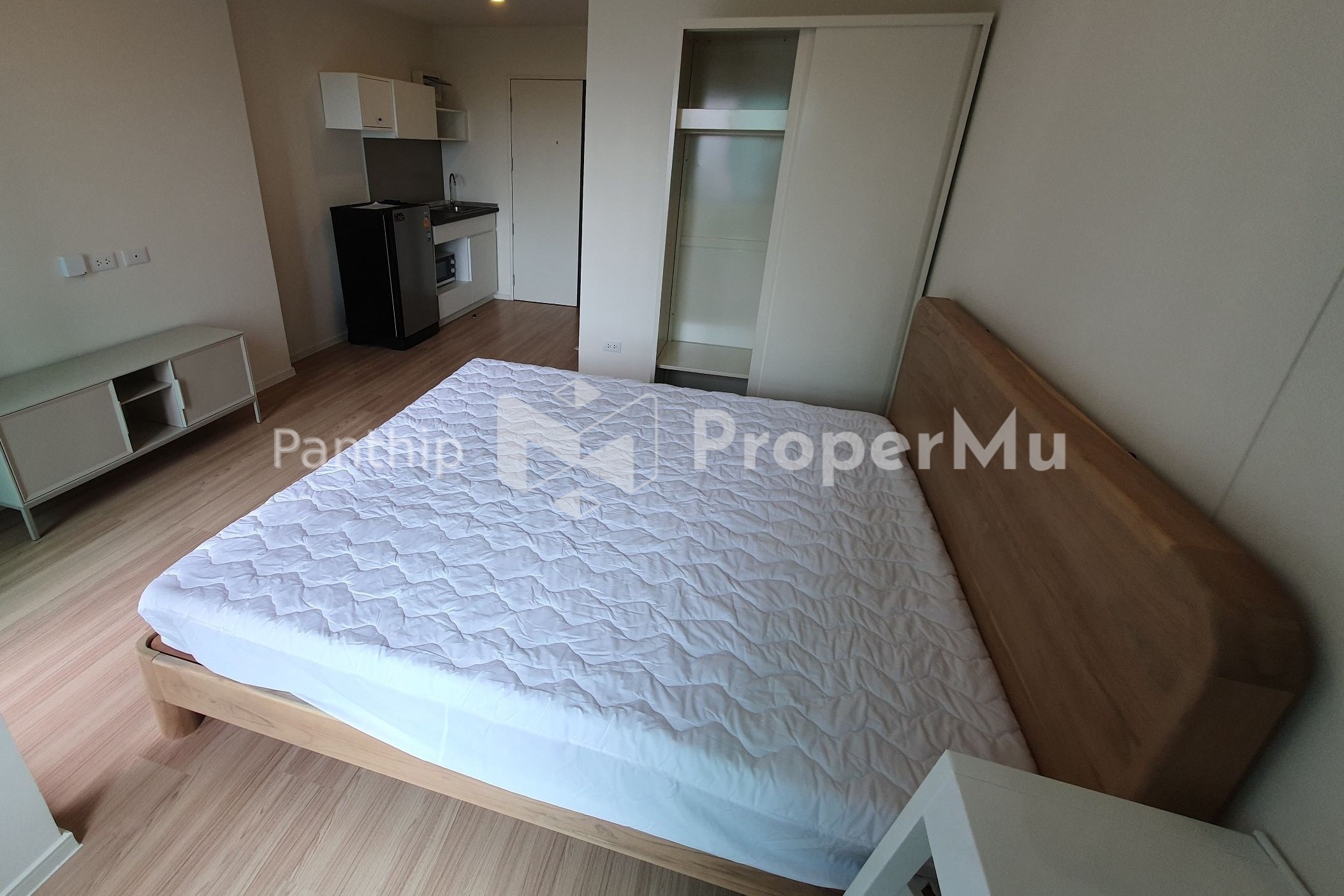 condo for rent 7,000-./month near pink line skytrain Lumpini Ville Cheangwattana Praked station