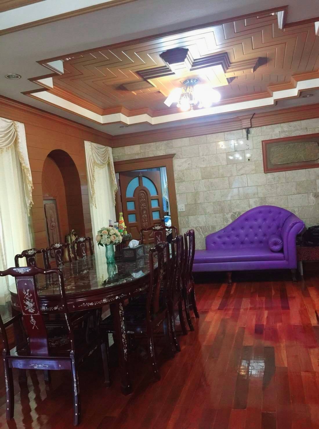 House For Sale le