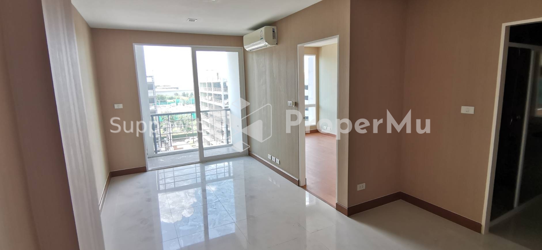 Condo for Sale Building6 Airlink Residence Lat Krabang