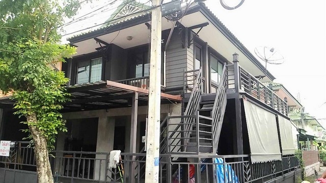 Can sell food, corner of the main road, 2-storey townhouse for rent, Pruksa Village 12/1, Khlong 3 R