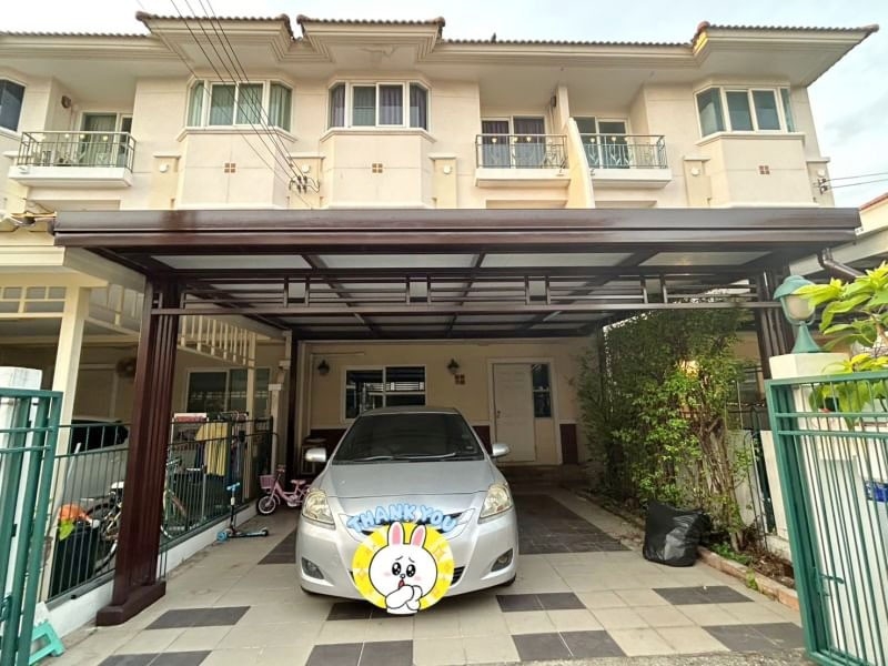 For rent, 3-storey townhouse, Supalai Ville Village, Lak Si, Don Mueang, Bangkok Located on Chang Ut