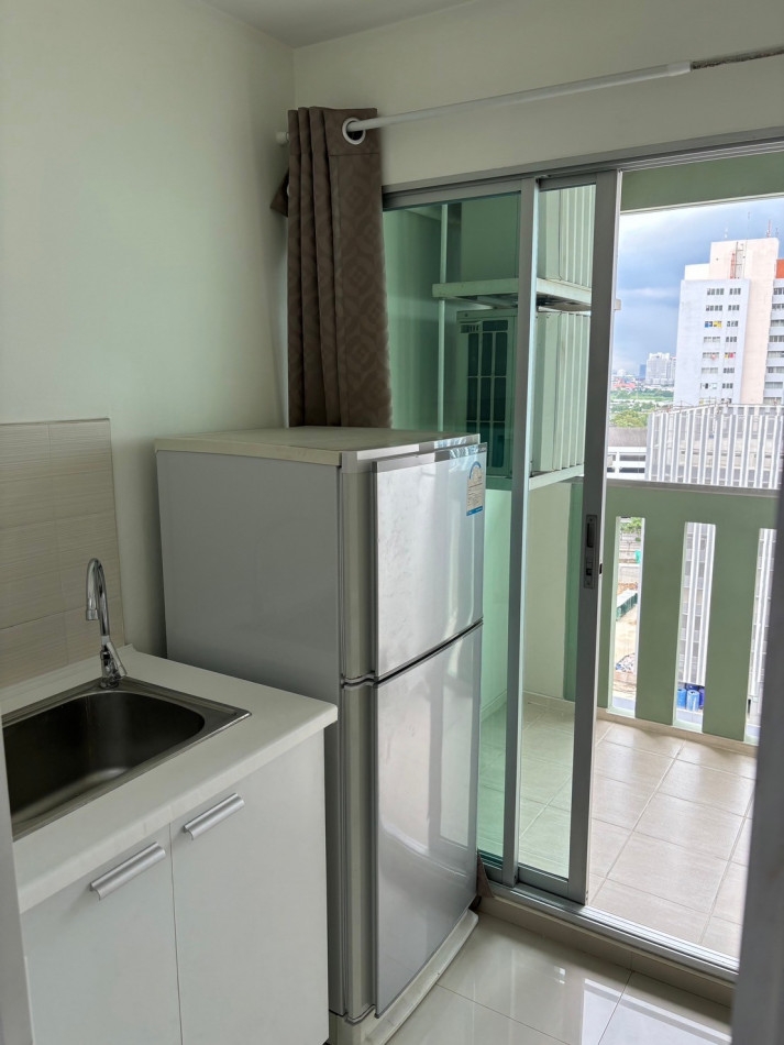 Urgent sale Condo Lumpini Place Rama 9 - Ratchada  Very beautiful and clean room, simple minimalist 