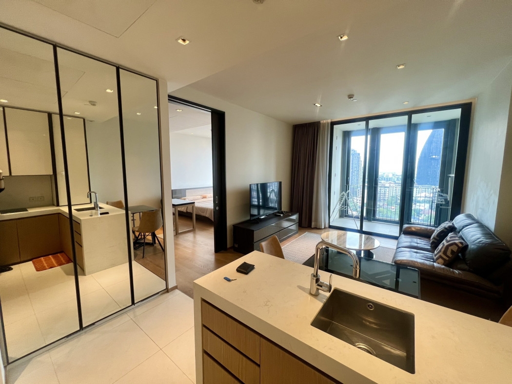 Condo Beatniq Sukhumvit 32, 1 bedroom, fully furnished, near BTS Thonglor, approximately 250 meters.