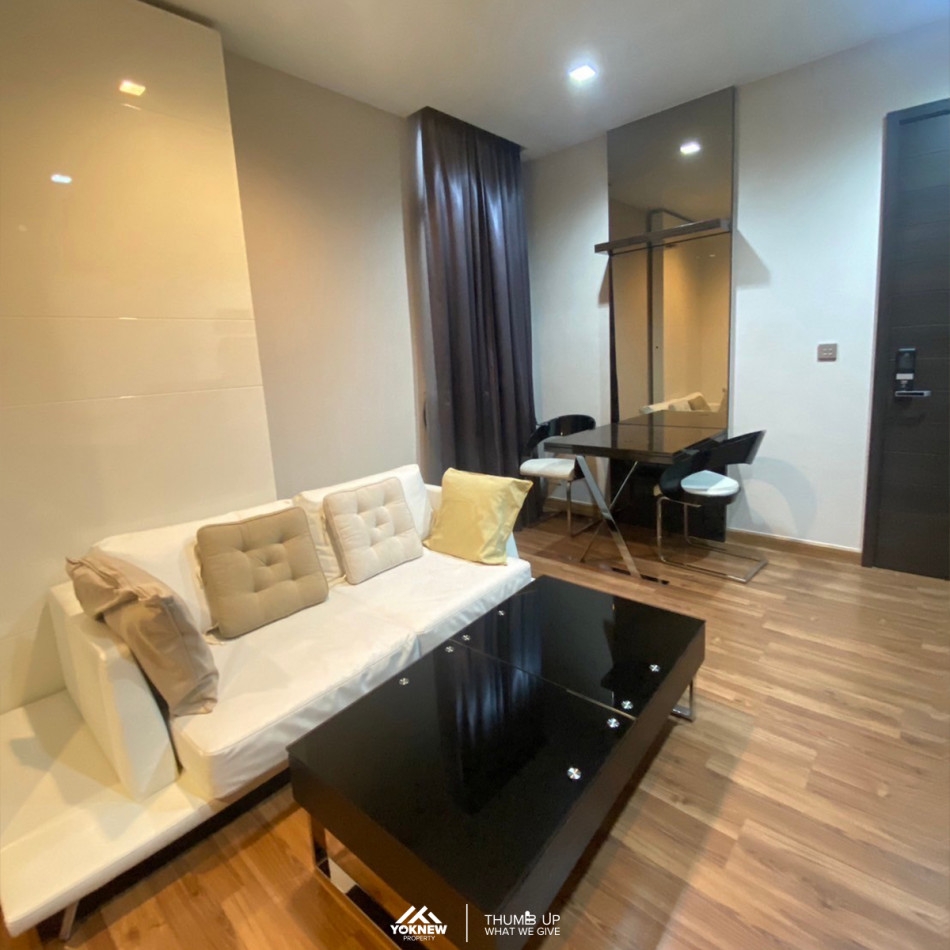 Condo Ivy Ampio, available for rent, ready to move in, beautifully decorated, fully furnished