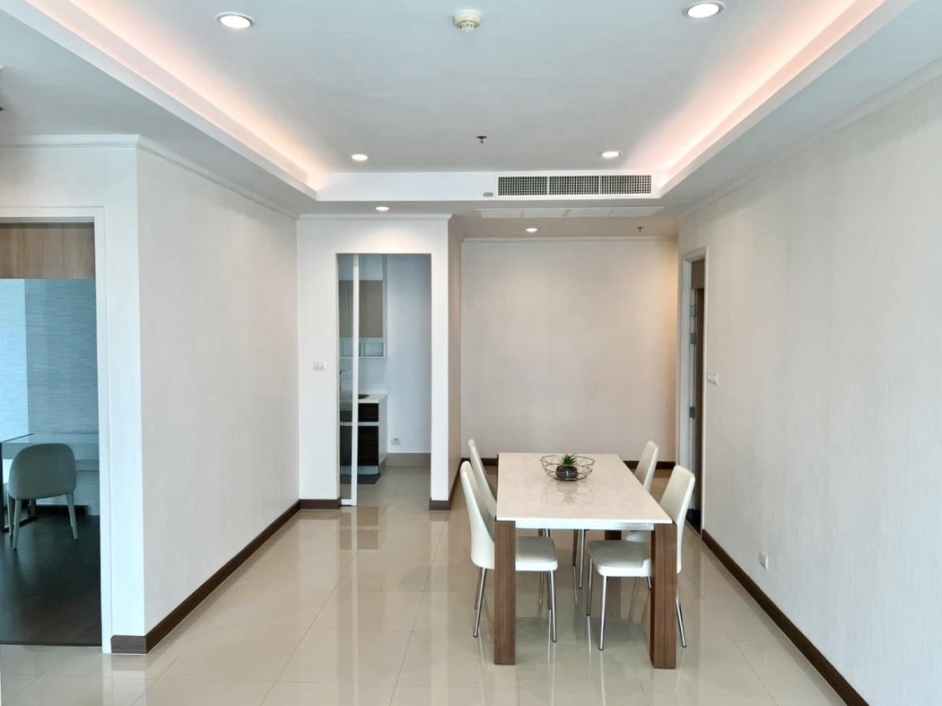 Condo for sale Supalai elite Phayathai, the room is already decorated, fully furnished, ready to mov