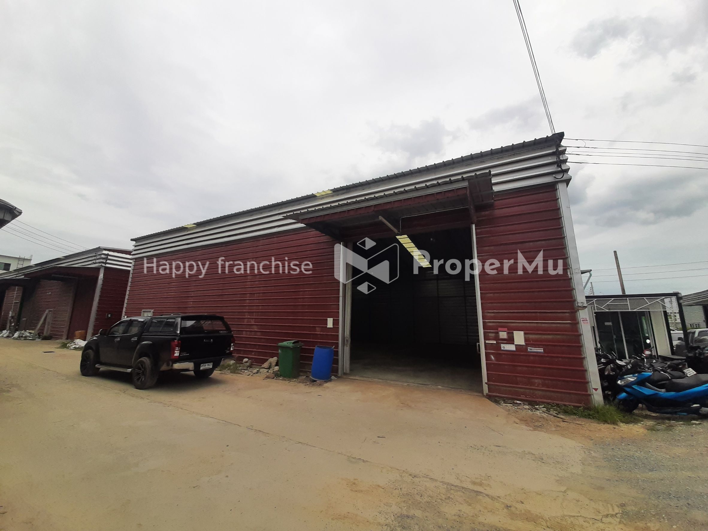 Ready-made warehouse for rent, next to the expressway, Bang Khun Thian, 300 sq m. Price: ฿36,000.00 / per month