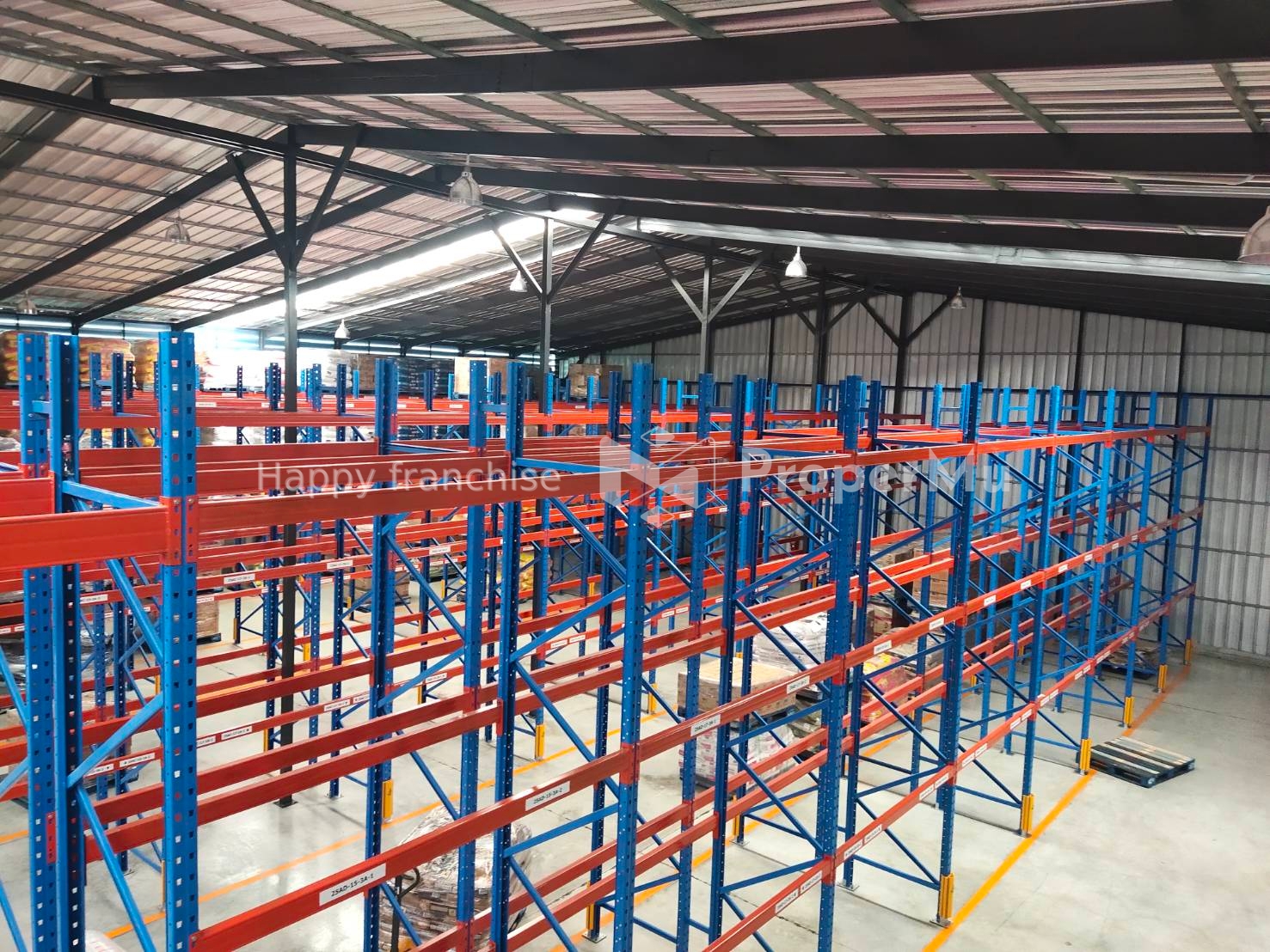 Warehouse for rent Laem Chabang-Pattaya, warehouse area 300 sq m., total area 484 sq m., price: ฿48,400.00 / month