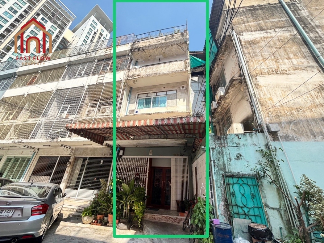 ขาย อาคารพาณิชย์ ตึกแถว 4.5 ชั้นติดถนนราชปรารภ 250 ตรม 14 ตรว