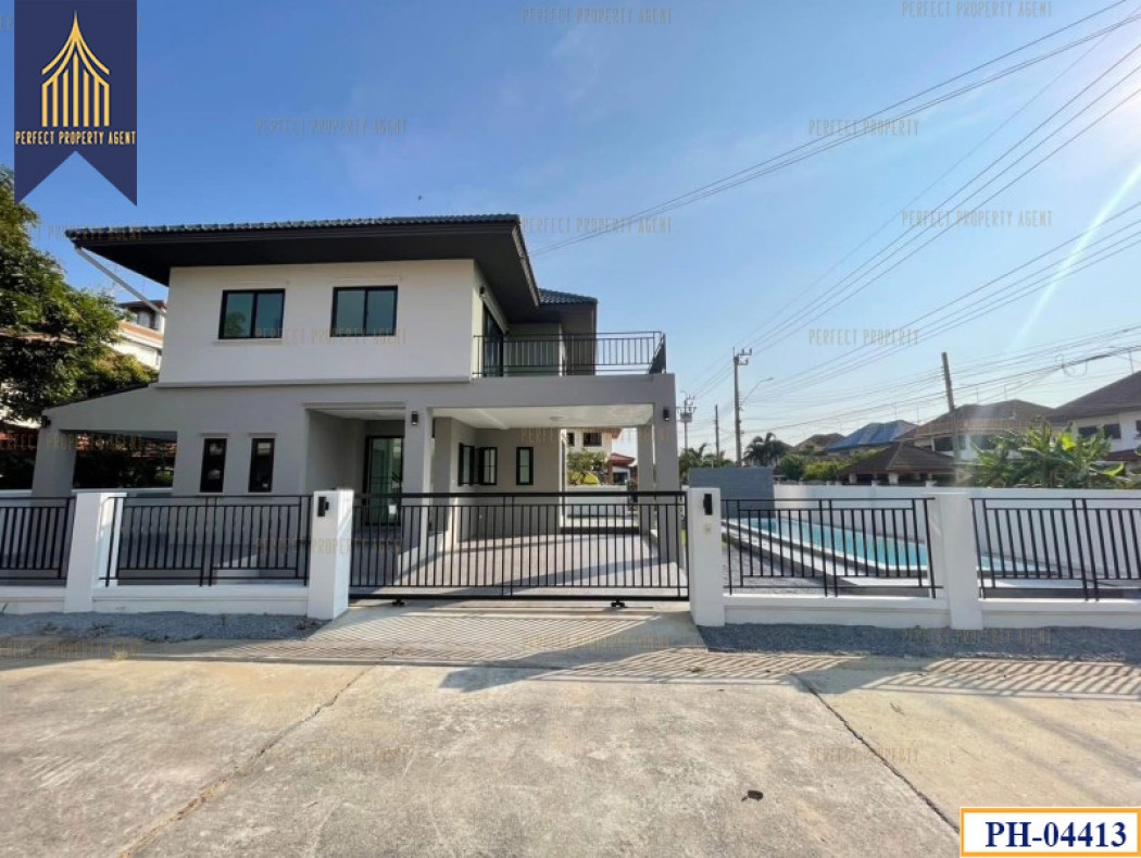 Single house for sale, Sindhorn On Nut Lat Krabang, with swimming pool, near Suvarnabhumi Airport