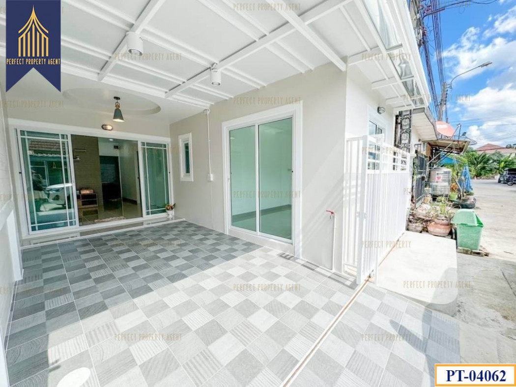 For sale: single-storey townhouse, Buathong 4, newly decorated, ready to move in, Nonthaburi