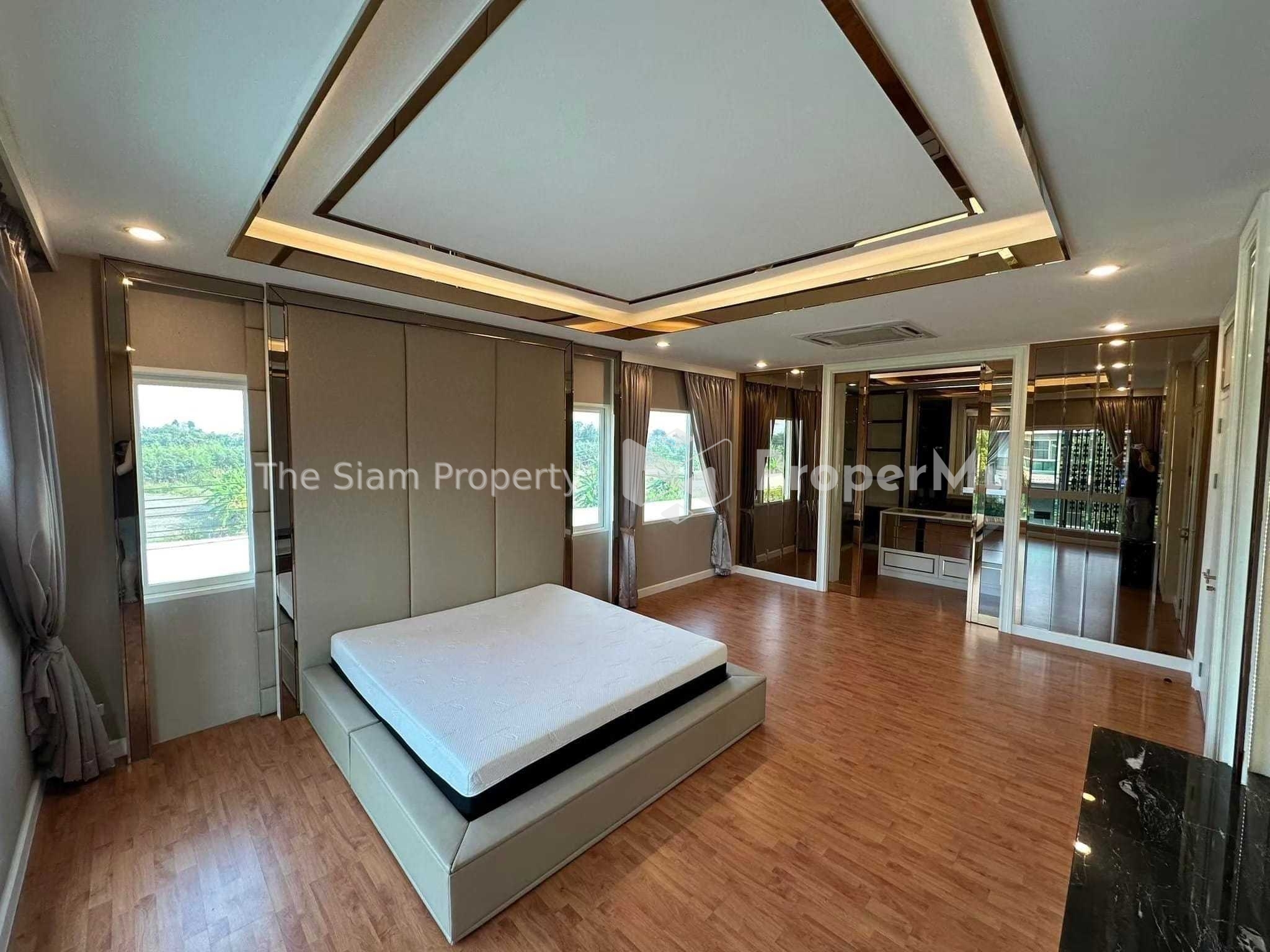 Urgent sale/rent! Luxury single house, corner house, The Grand Pinklao, near Mahidol Salaya