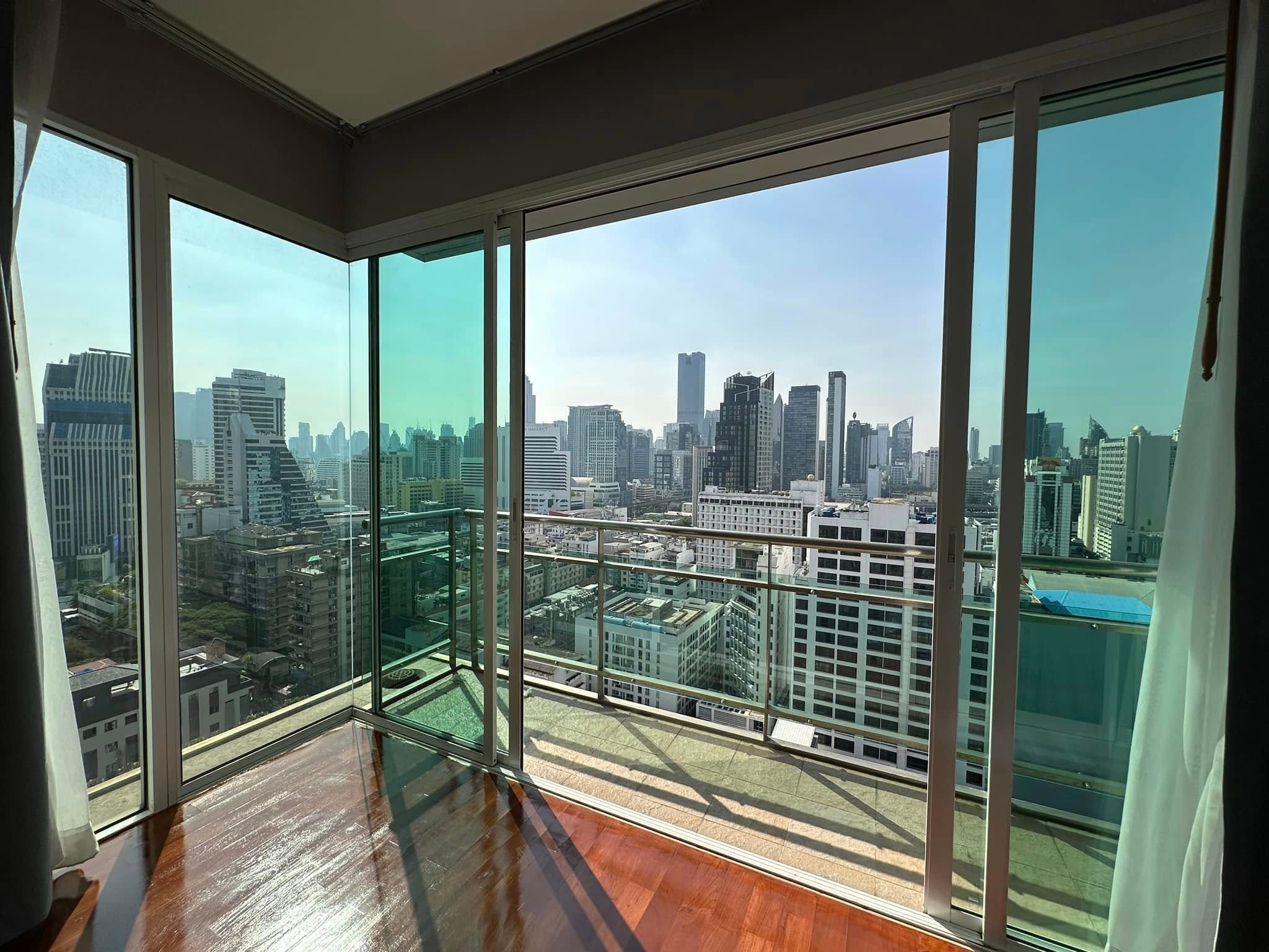 For Sale or Rent Prime Sukhumvit 11 ( BTS Nana )