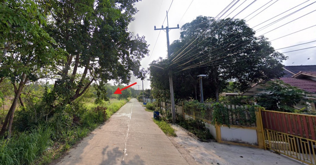 Land for sale, 26 rai, 2 ngan, 9.7 sq.w, near Sukhumvit Road (Suan Son Highway Police Station)