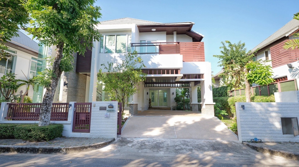 For sale: 2-storey detached house, 95 sq w, Blue Lagoon Village 1, on Kanchanaphisek Road, near Mega